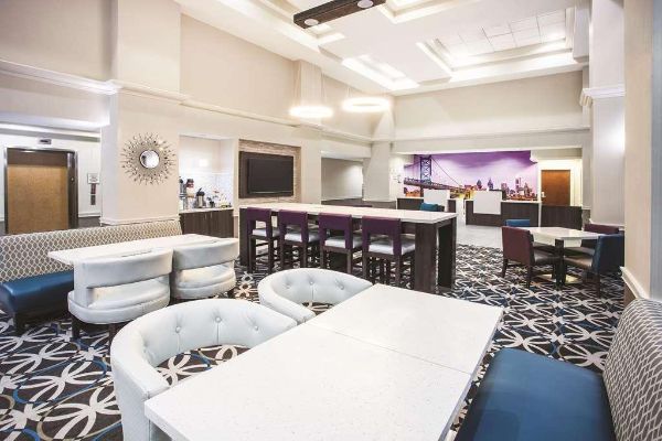 La Quinta Inn Ste Newark Elkton